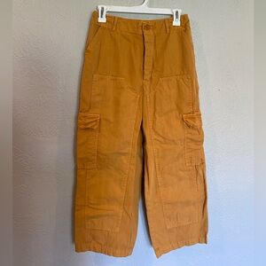 Universal Thread Cropped Cargo Pants